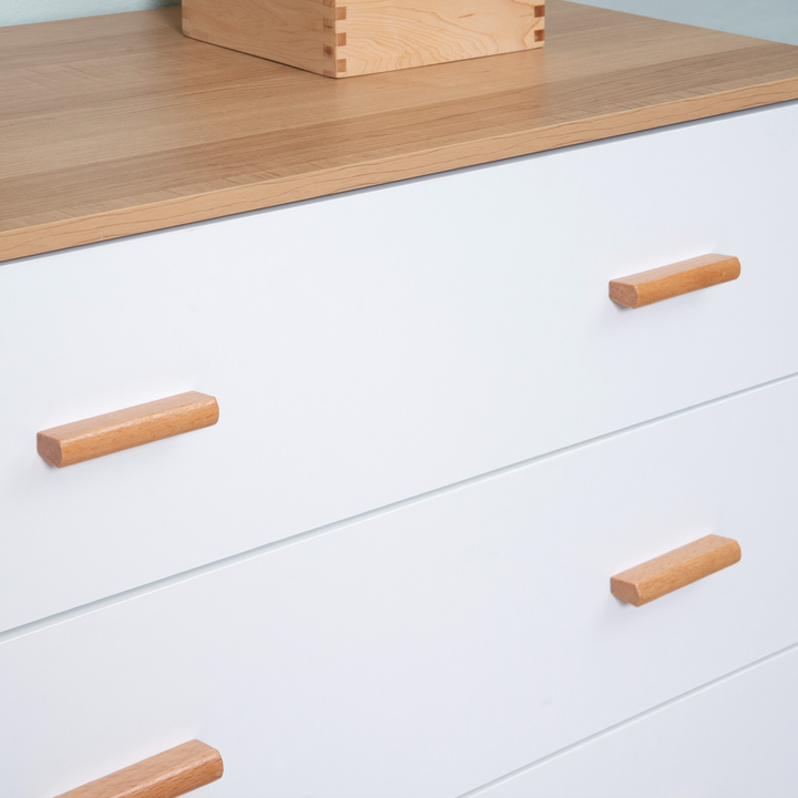 Stylish Chest of Drawers with 3 Drawers - Bedroom Cabinet & Storage Organizer, White and Natural - Premium  from Home Treasures - Just £99.99! Shop now at Home Treasures