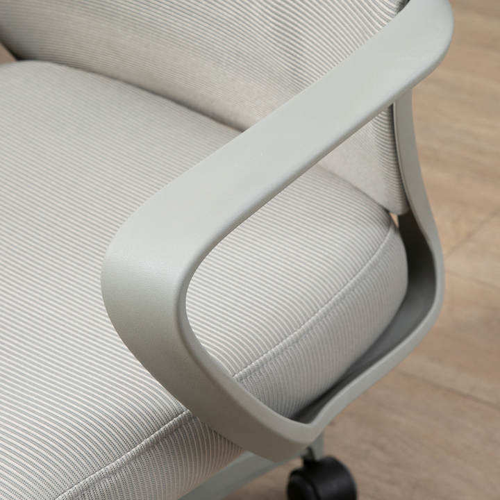 Vinsetto Grey Ergonomic Office Chair with High Mesh Back, Adjustable Height, Swivel Base & Wheels - Premium  from Home Treasures - Just £120.99! Shop now at Home Treasures