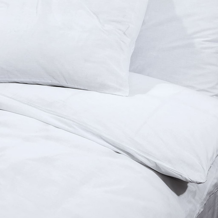 White Duvet Cover Set 200x200 cm - Lightweight Microfiber Bedding with Pillowcases - Premium  from Home Treasures - Just £22.99! Shop now at Home Treasures