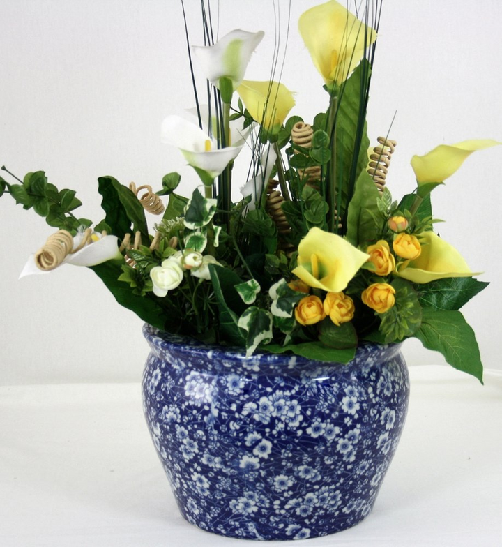 Vintage Blue & White Daisies Ceramic Planter - Frost Resistant, Indoor/Outdoor Gardening Decor - Premium  from Home Treasures - Just £40.99! Shop now at Home Treasures