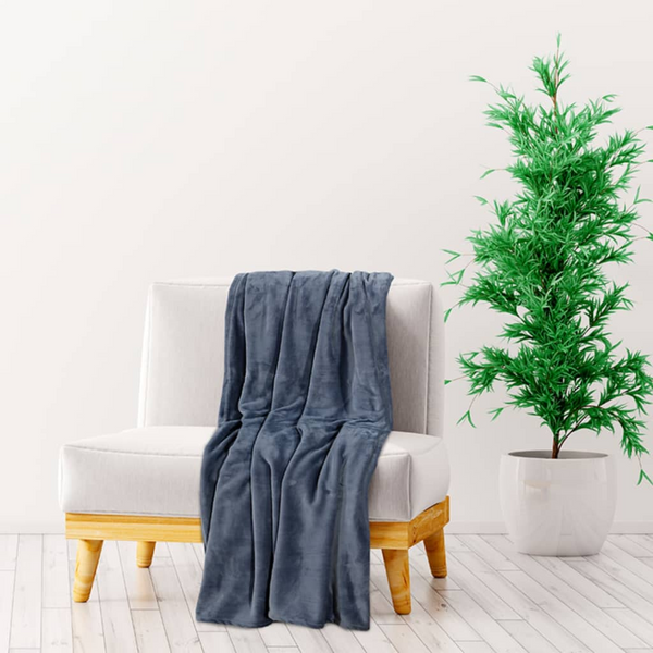 Ultimate Grey Blanket - Soft & Warm Polyester - 150 x 200 cm - Cosy & Stylish Home Accessory - Premium  from Home Treasures - Just £32.99! Shop now at Home Treasures