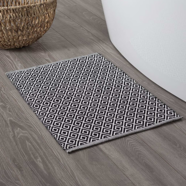 Sealskin Trellis Cotton Bath Mat 60x90 cm - Black and White Geometric Design - Premium  from Home Treasures - Just £45.99! Shop now at Home Treasures